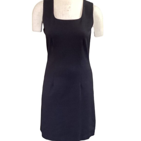 Isabella Bird Sz M Sleeveless Square Neck Fitted Black Dress LBD Minimalist 24P - Picture 1 of 7